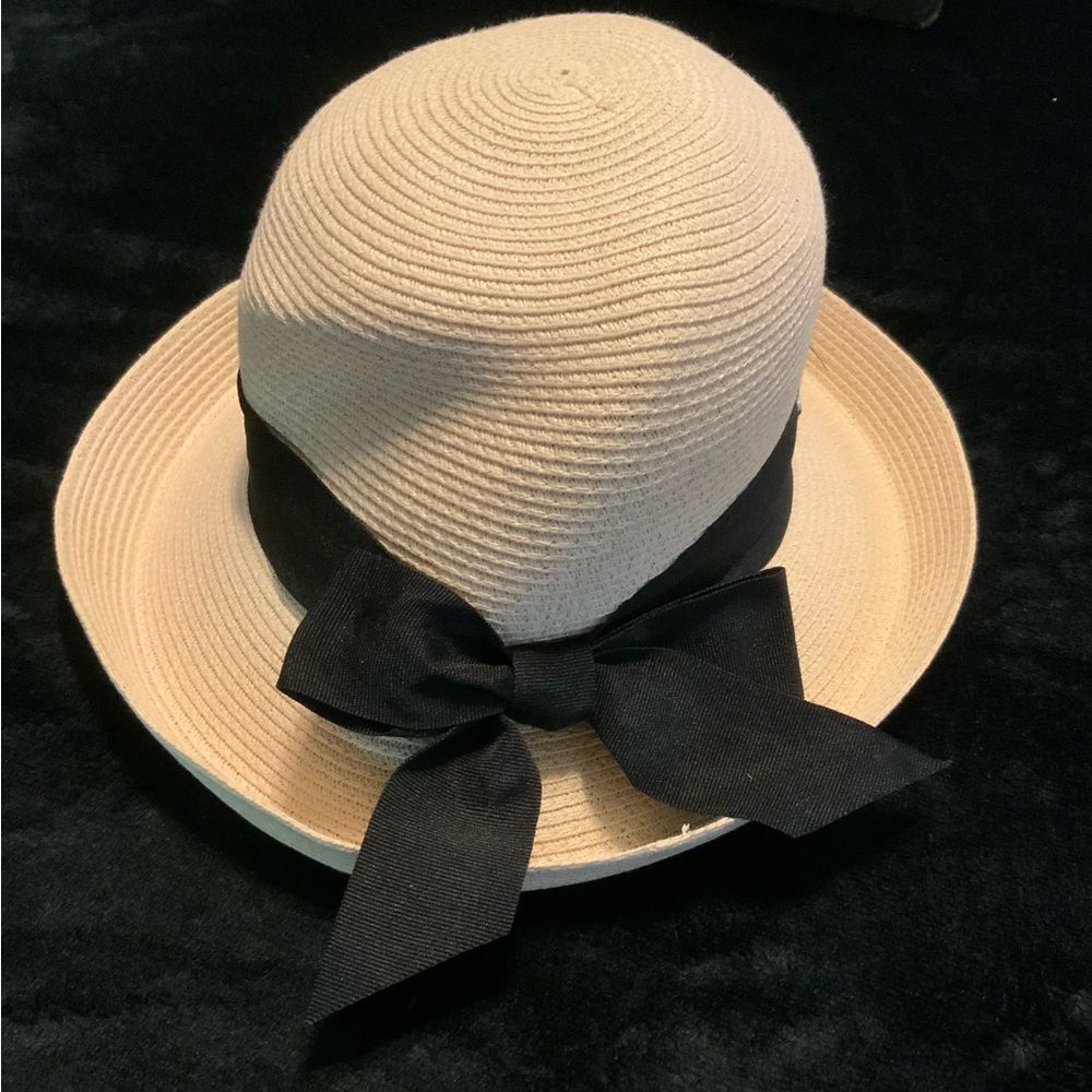 NWOT Angela & William Beige Straw Hat - Picture 2 of 9